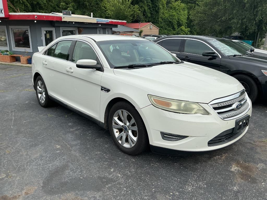 2010 Ford Taurus SEL AWD's photo